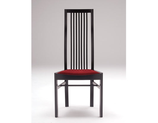 Modern dining chair with impressive curves designed by Isamu Kenmochi