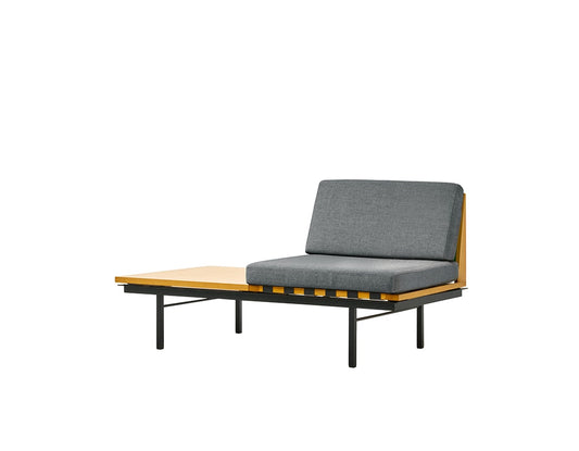 Robin Day / Form Group 1 seat sofa with table (FG2-03)