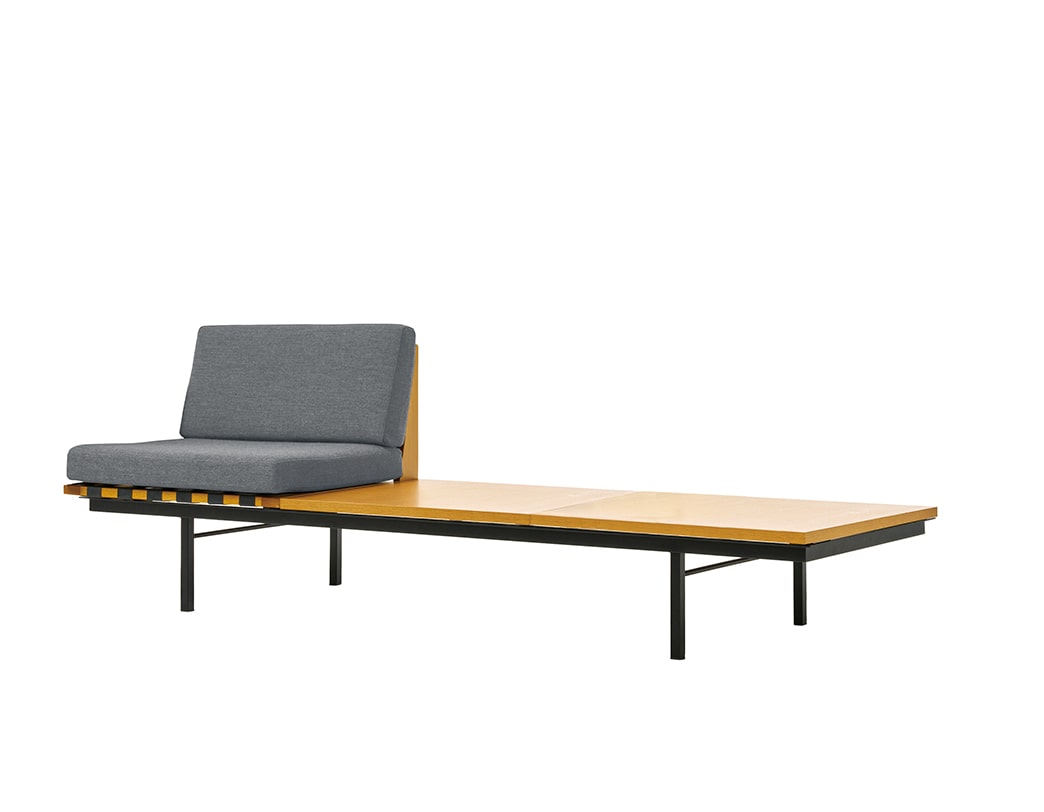 Robin Day / Form Group 1 seat sofa with table (FG3-05)