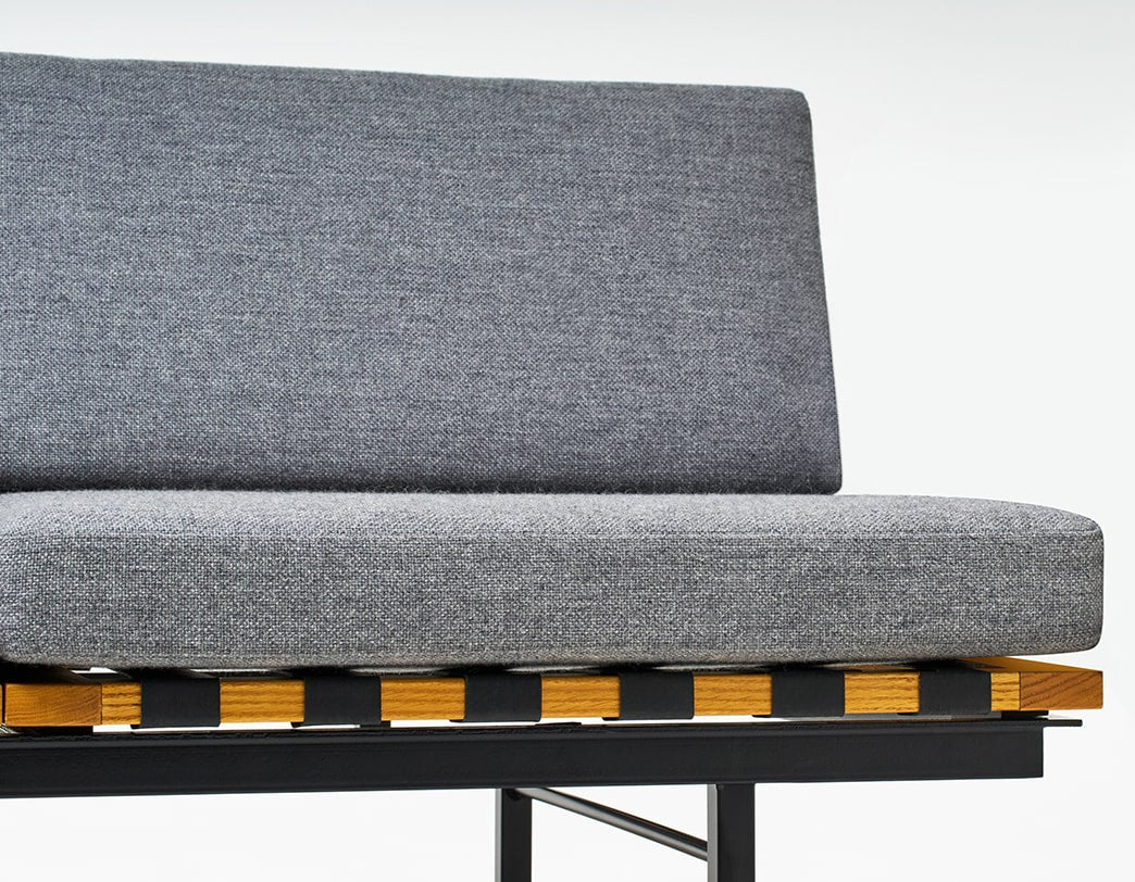 Robin Day / Form Group 1 seat sofa with table (FG3-05)
