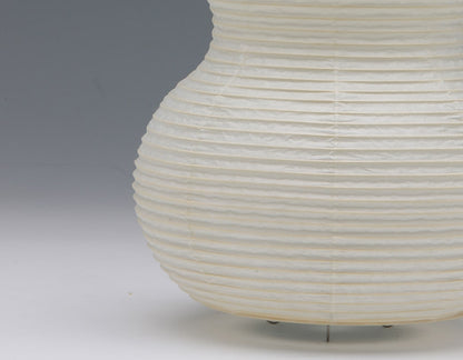 Shigeru Uchida / Paper Moon Lamp 02