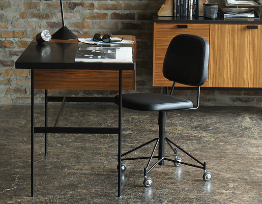 Pierre Paulin / CM231 Chair