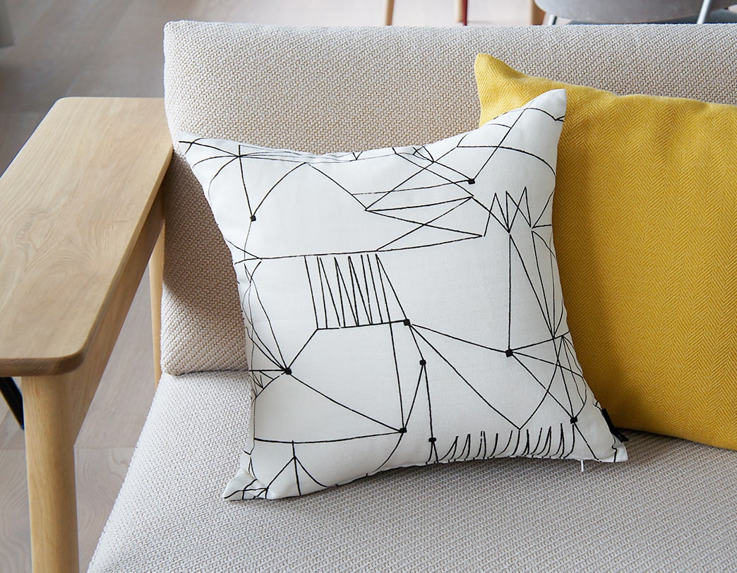 Lucienne Day / Fabric Collection Cushion Cover / Graphica