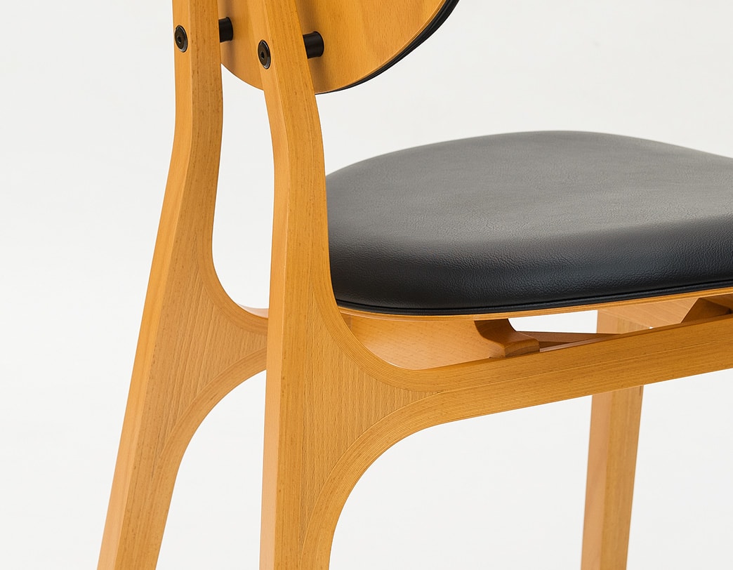 Persimmon Chair / PVC leather