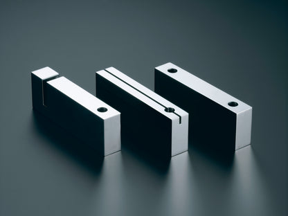 PRIMARIO / Paperweight & Pen stand