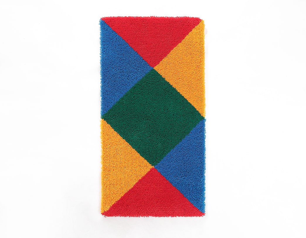 Max Bill / Acrylic Graphic Rug "rotating four colored double cores."