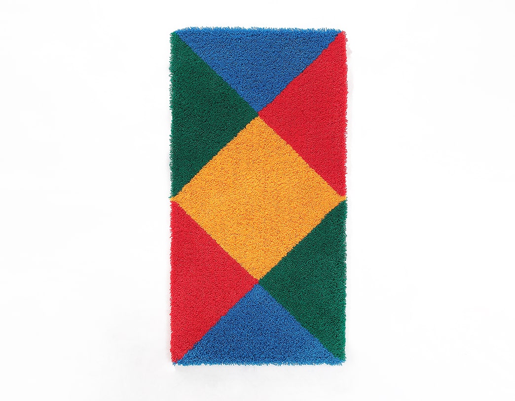 Max Bill / Acrylic Graphic Rug "rotating four colored double cores."