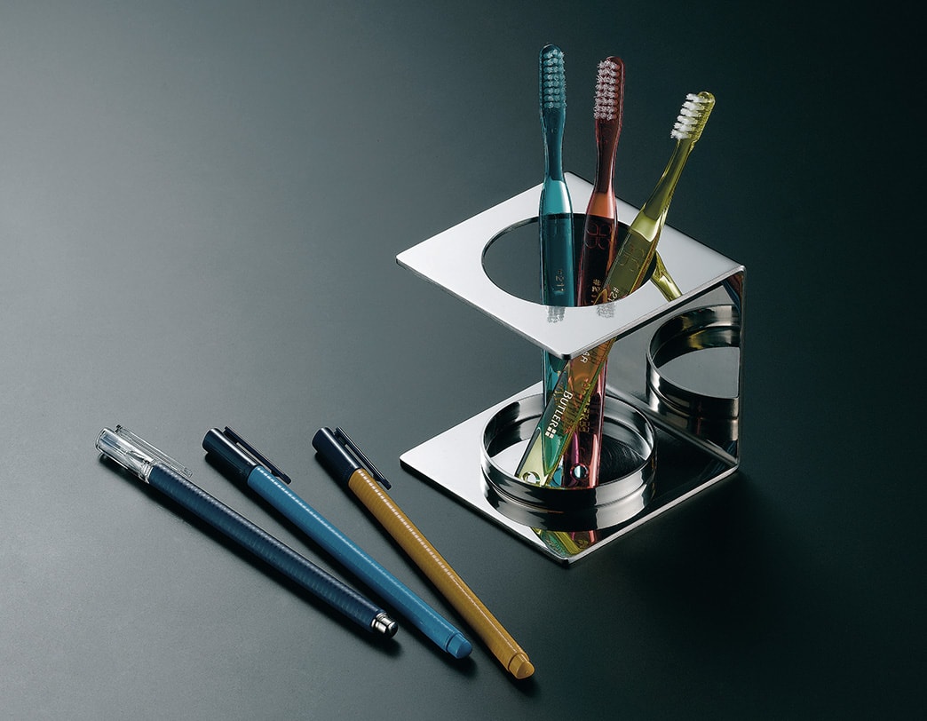 PRIMARIO /  Multi Stand